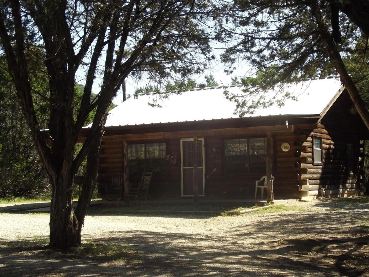 A Peace Of Heaven Cabins And Rv Vanderpool Kültér fotó